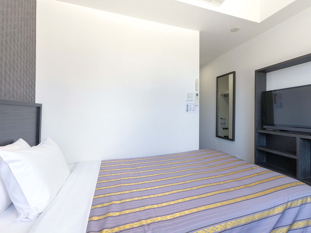 Semi Double Room