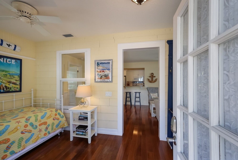 House, 2 Bedrooms