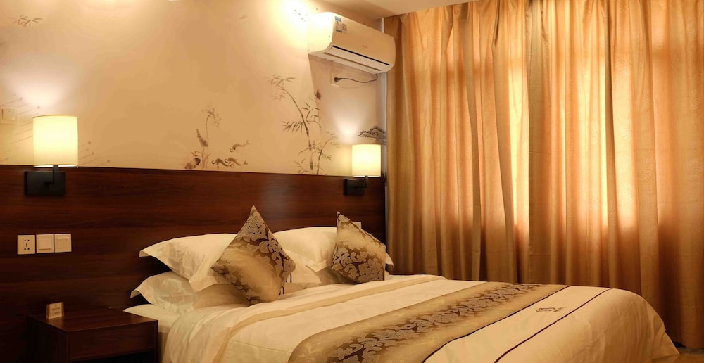 Deluxe Suite photo 3