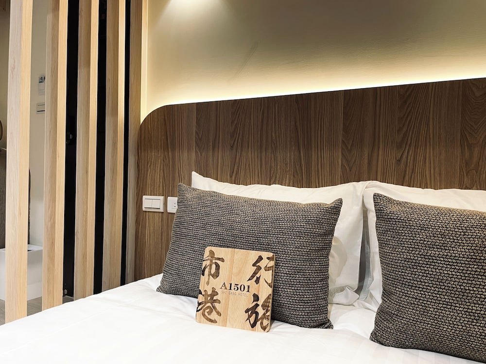 Romantic Triple Room - Photo 8