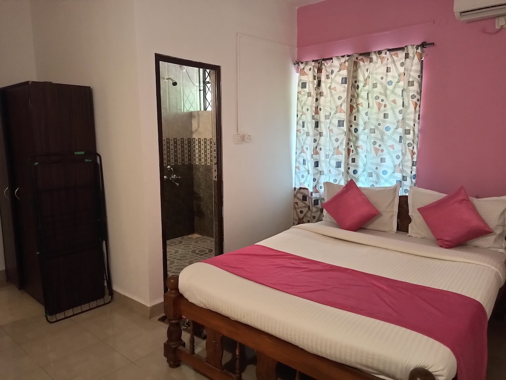 Family Quadruple Room, 1 Bedroom, Non Smoking, Garden View photo 2