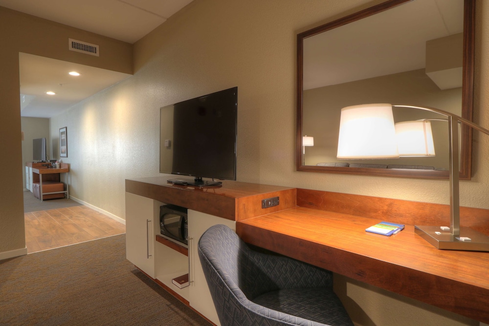 Studio, 2 Queen Beds, Accessible, Bathtub (Balcony) - Photo 2