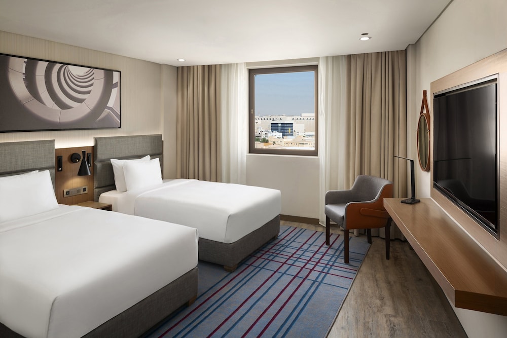 Standard Room, 2 Twin Beds, City View - Photo 1