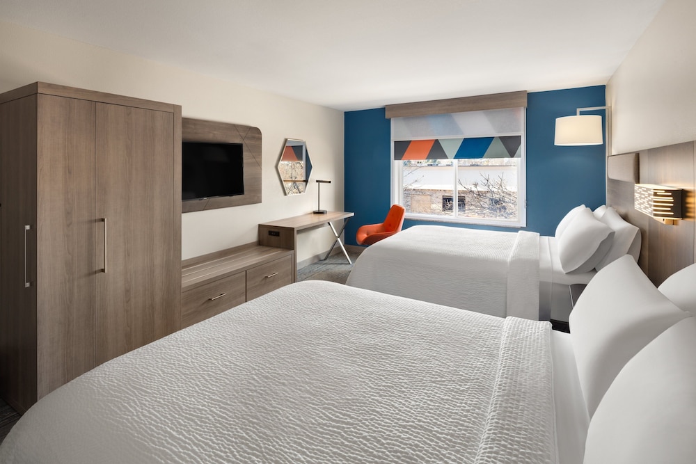 Room, Multiple Beds - Photo 4