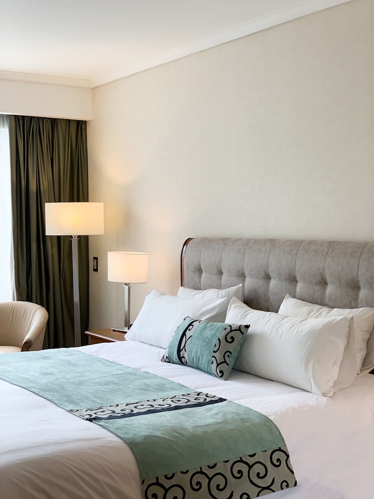 Deluxe Room, Balcony
