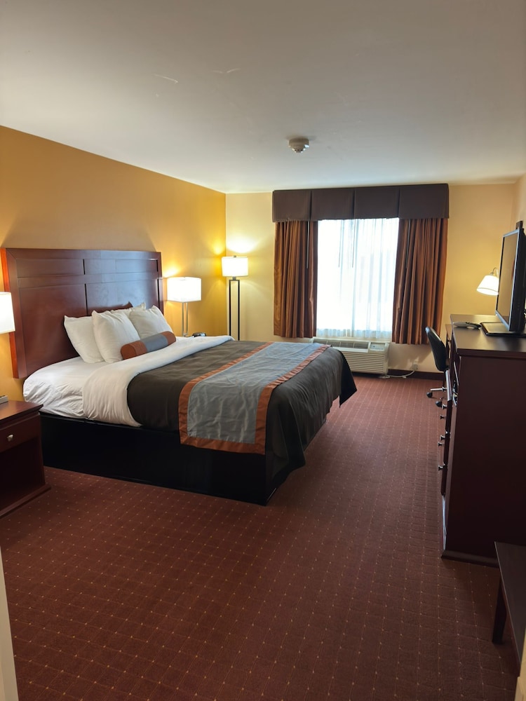 Room, 1 King Bed, Non Smoking - Photo 7