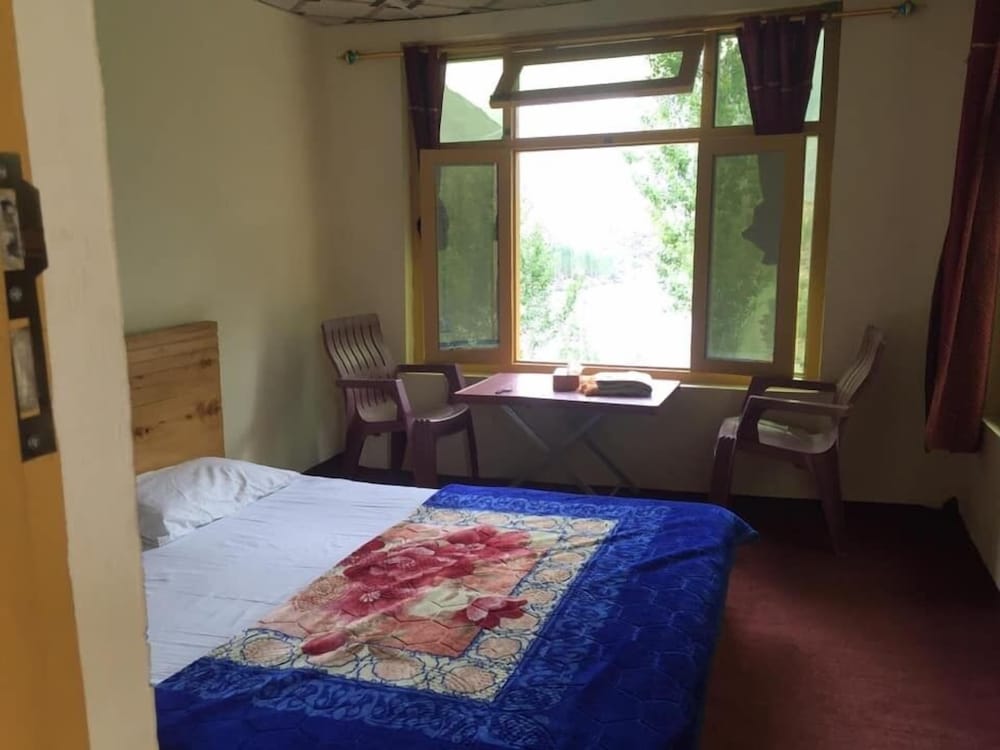 Standard Double or Twin Room photo 3