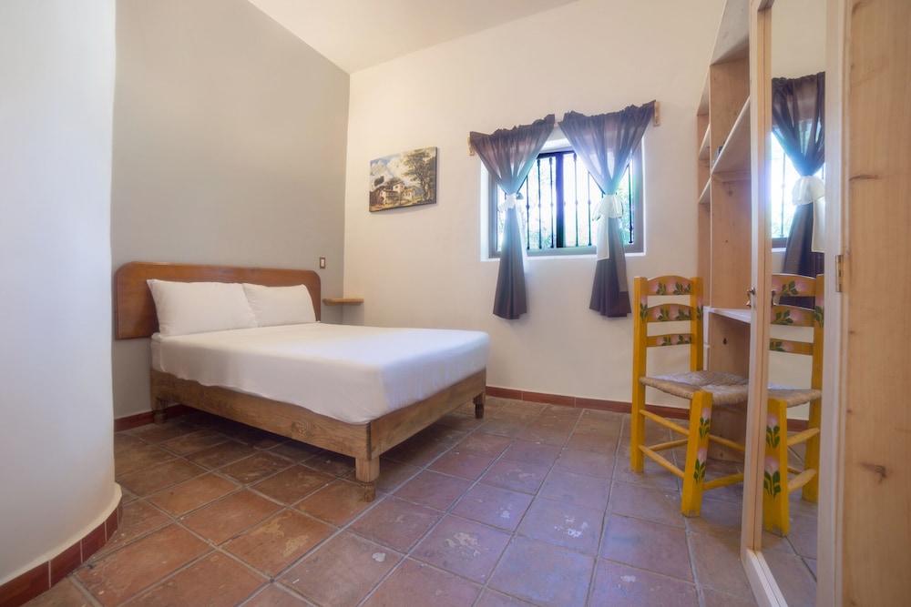 Standard Room photo 3