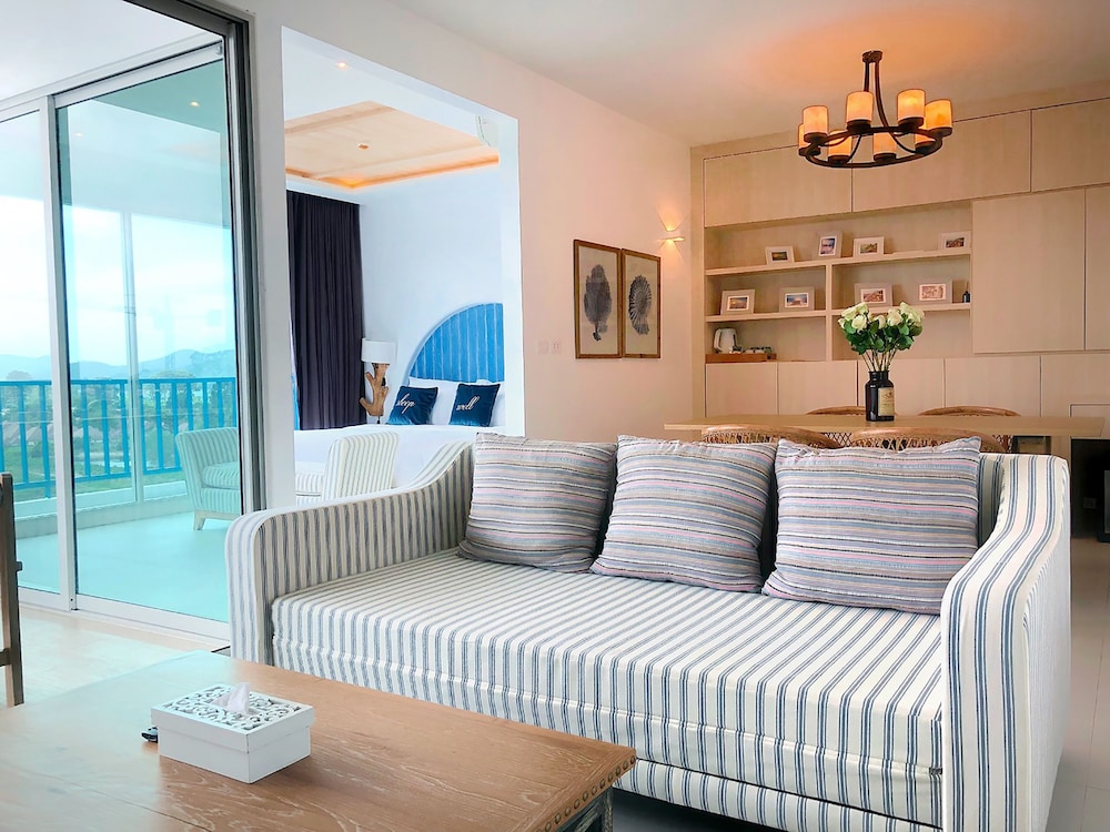 1 Bedroom Suite Jacuzzi