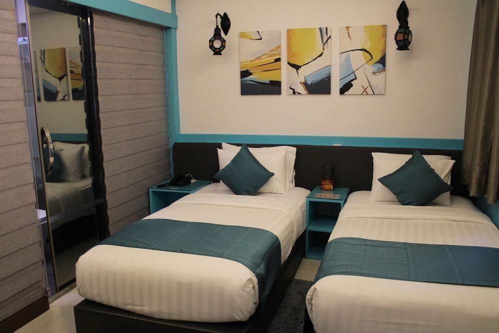 Standard Double Room, Non Smoking - Photo 6