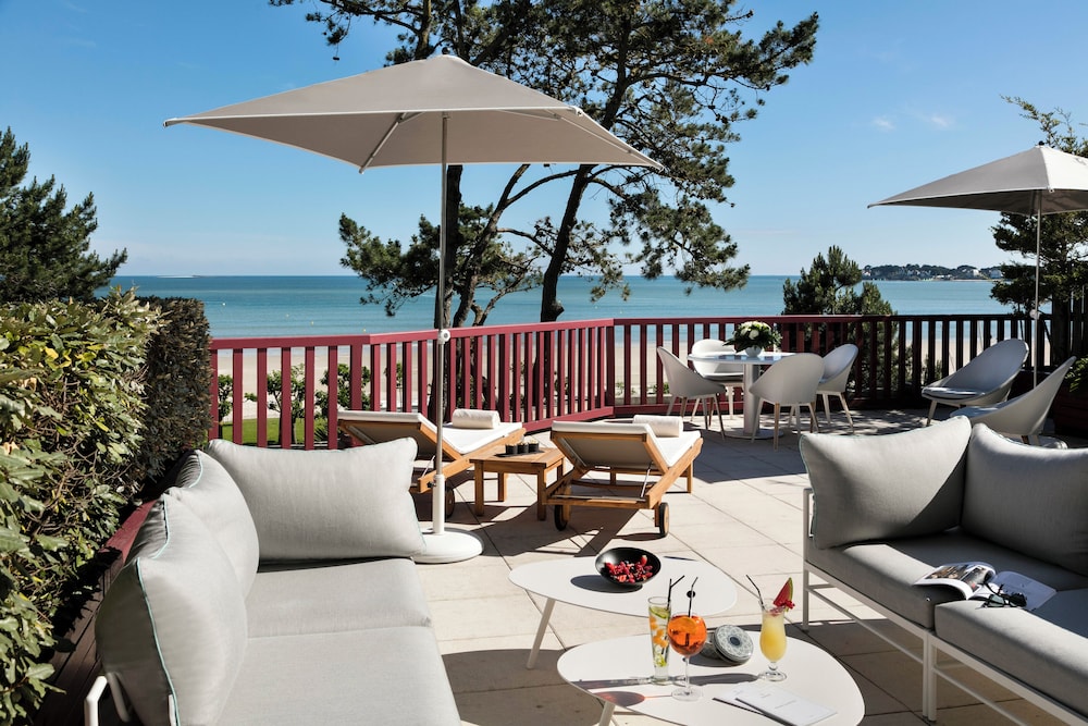 Suite, 1 Double Bed, Terrace, Sea View photo 3