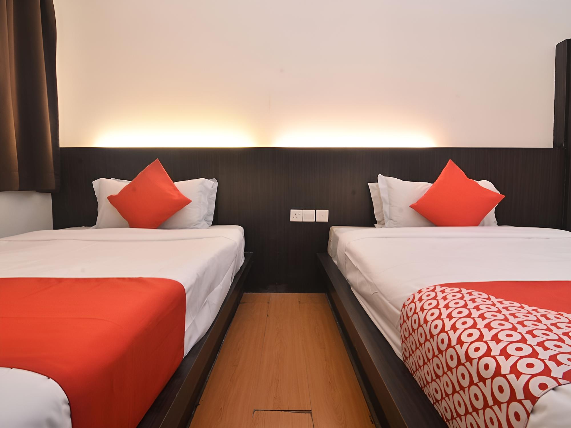 Standard Twin Room photo 2