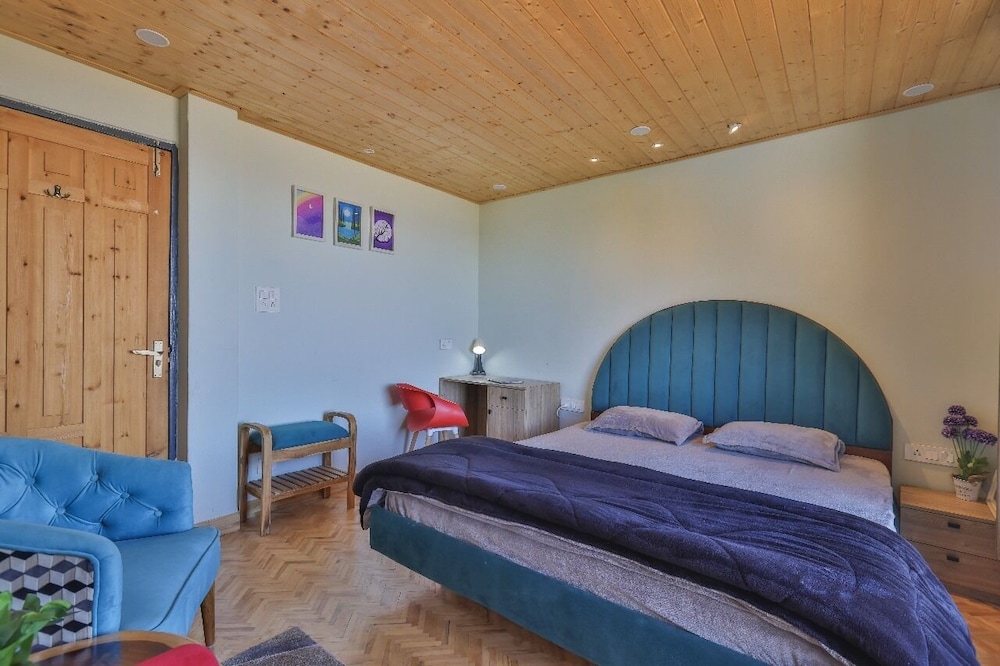 Luxury Room, Balcony, Mountain View