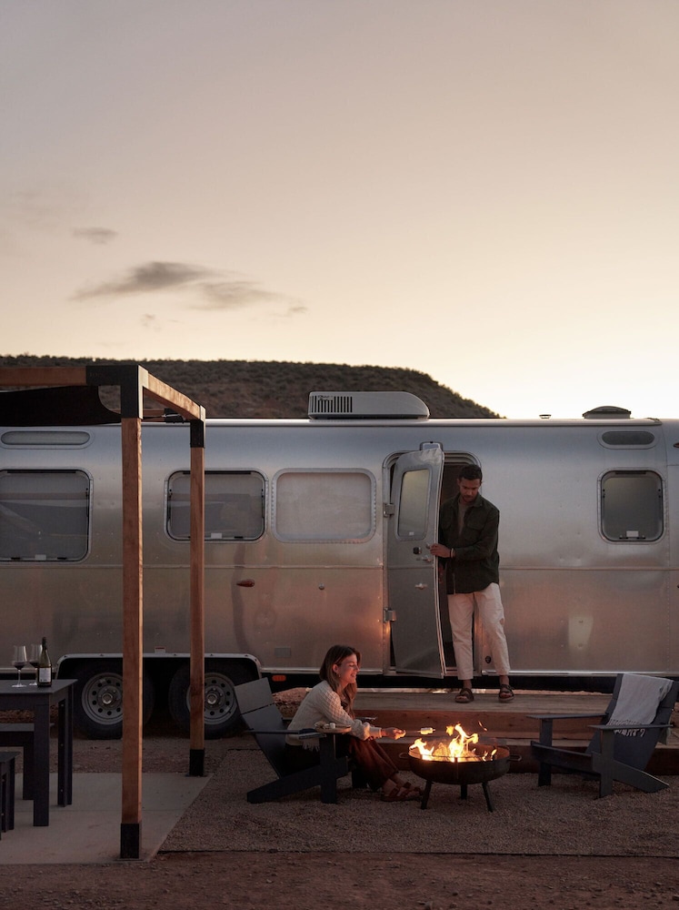 Premium Suite (BaseCamp) - Photo 9