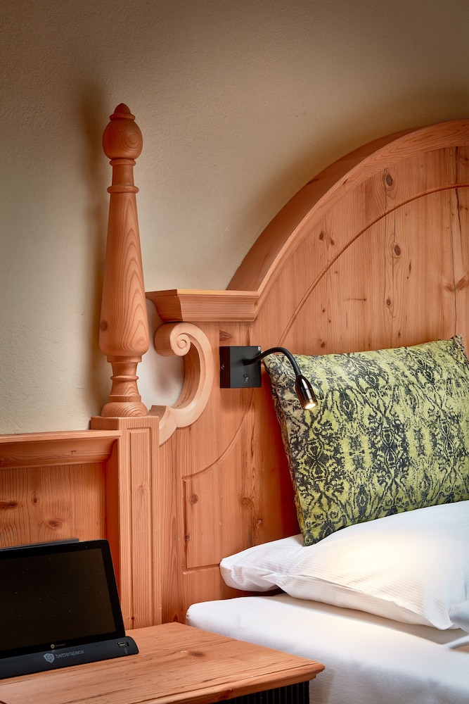 Superior Double Room Single Use, Balcony, Mountain View photo 2
