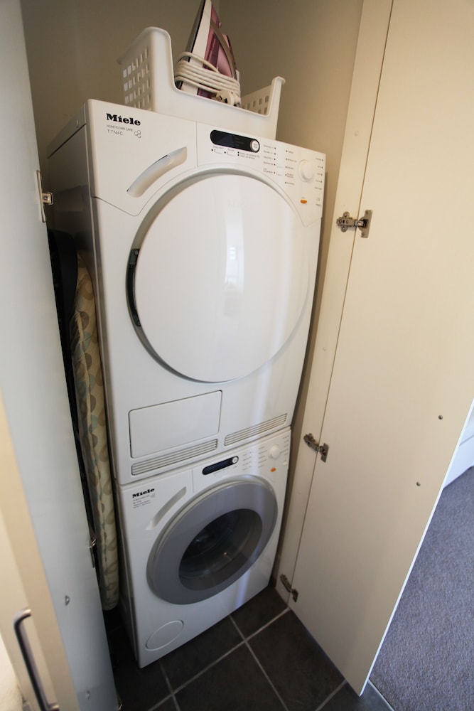 1 Bedroom Apartment photo 3
