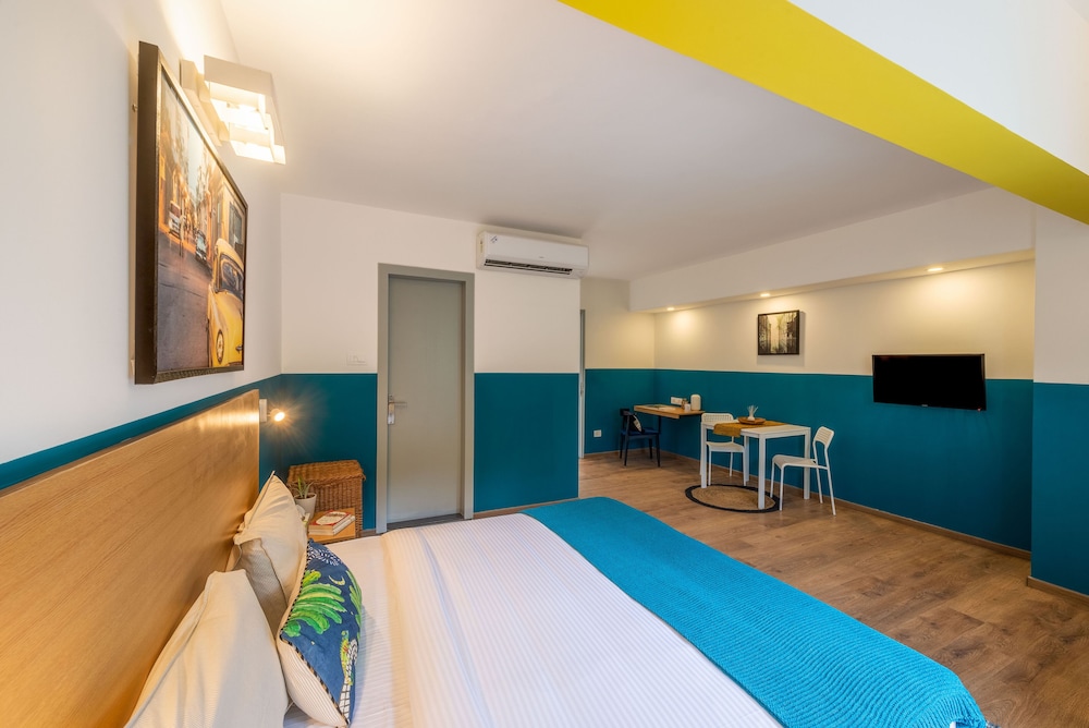 Executive Room - Photo 4