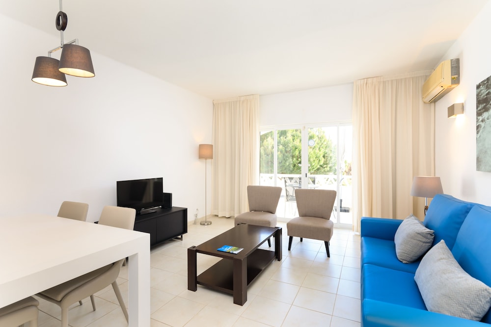 Standard Apartment, 2 Bedrooms - Photo 10