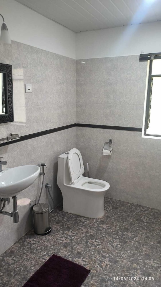 Basic Double Room, Garden View photo 3