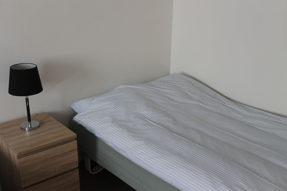 Single Room, Shared Bathroom photo 2