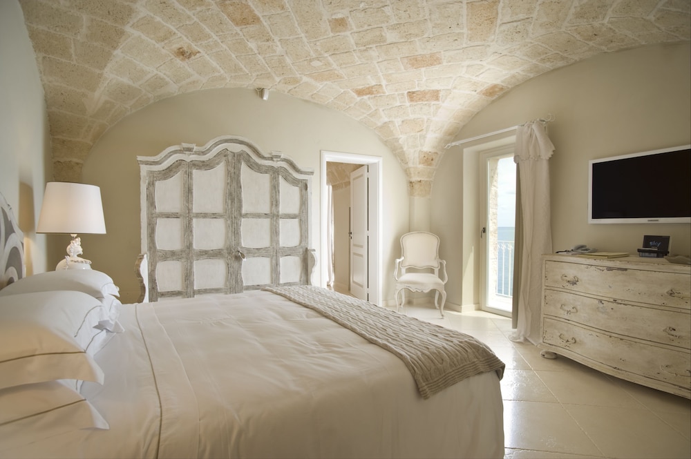 Suite, Private Bathroom, Sea View photo 2