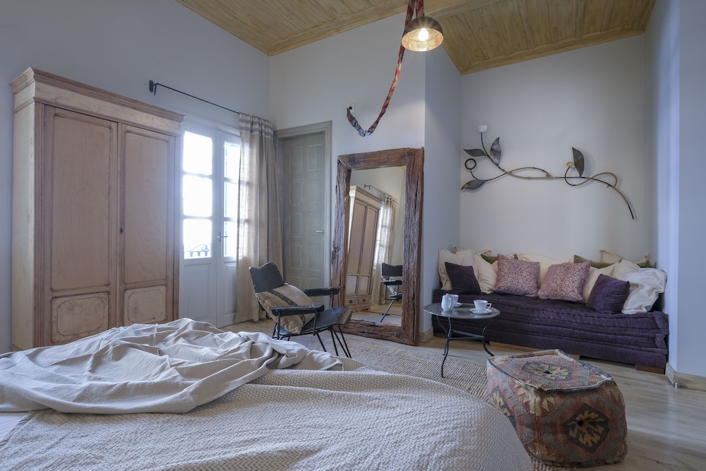 Junior Suite in Adiandi Building photo 3