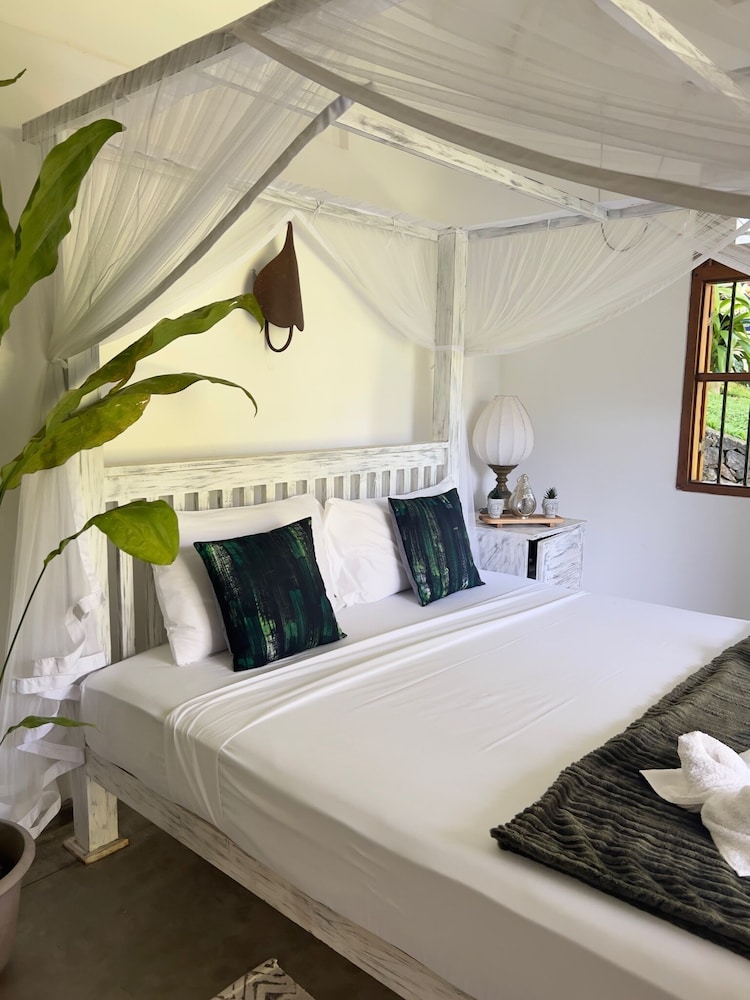 Deluxe Bungalow
