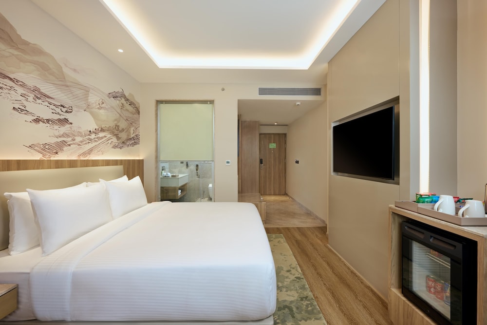 Suite, 1 King Bed