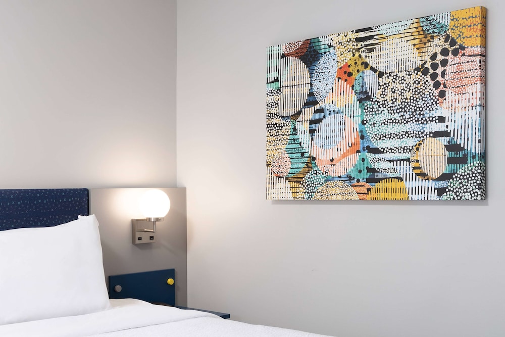 Studio Suite, 1 King Bed, Non Smoking - Photo 8