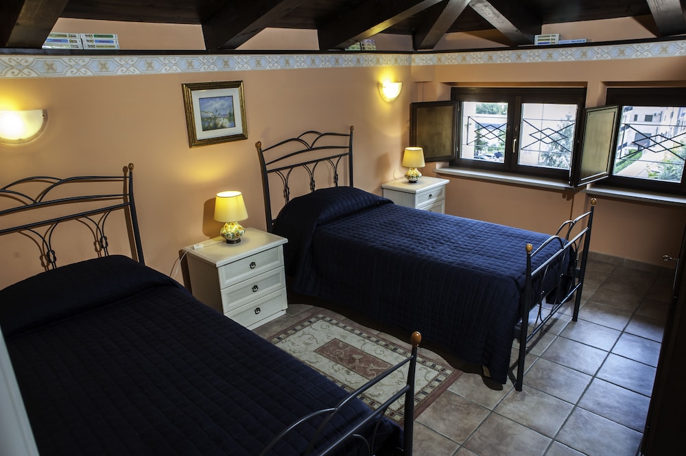 Twin Room photo 1