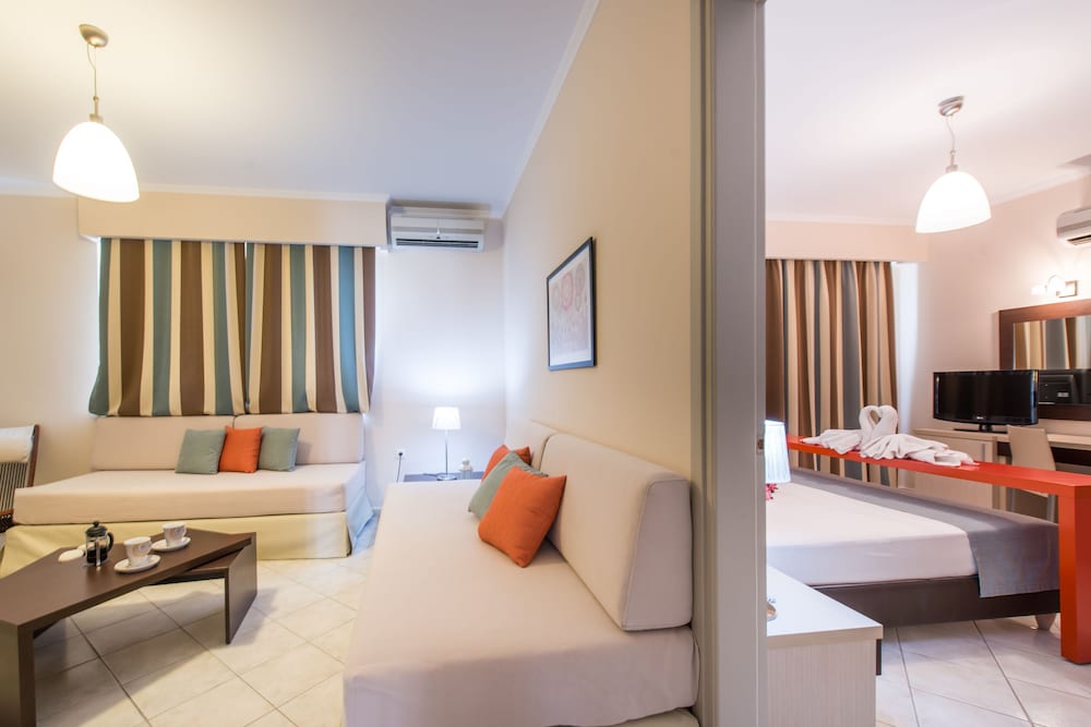 Family Suite, Garden View, Ground Floor photo 2