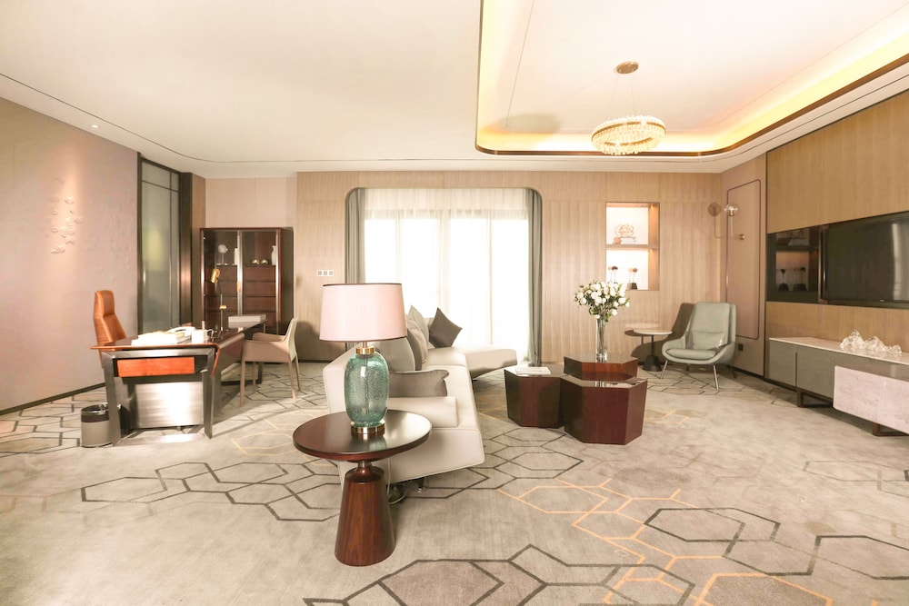 Executive Suite photo 3
