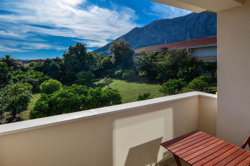 Apartment, 1 Bedroom, Balcony photo 1