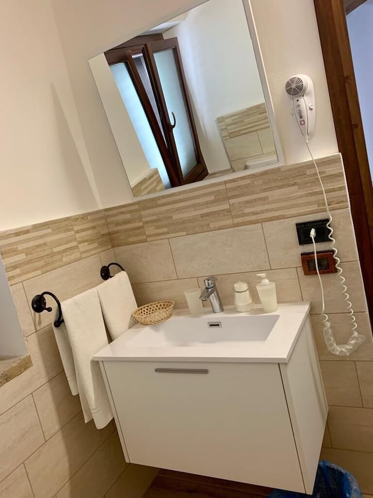 Double or Twin Room photo 3