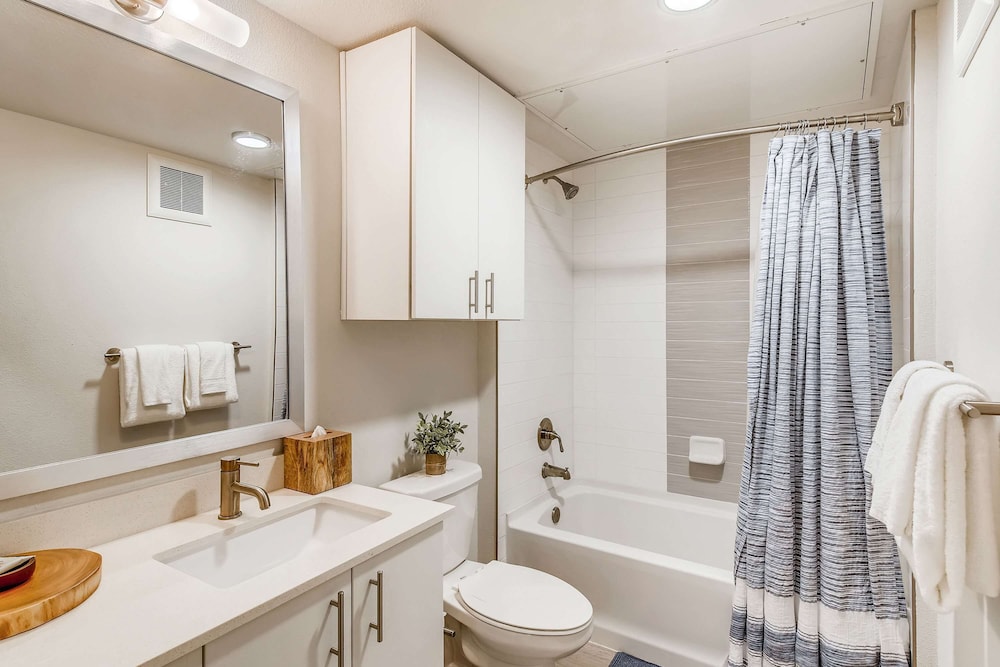 Apartment, 1 Queen Bed, Non Smoking, Kitchen