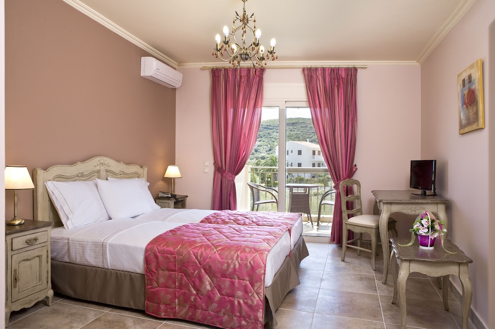 Standard Room - Photo 1