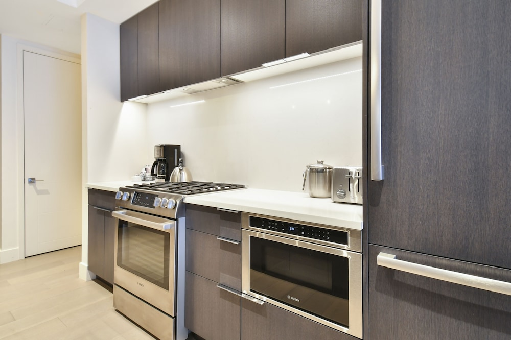 Room, 2 Bedrooms (Residence) - Photo 12