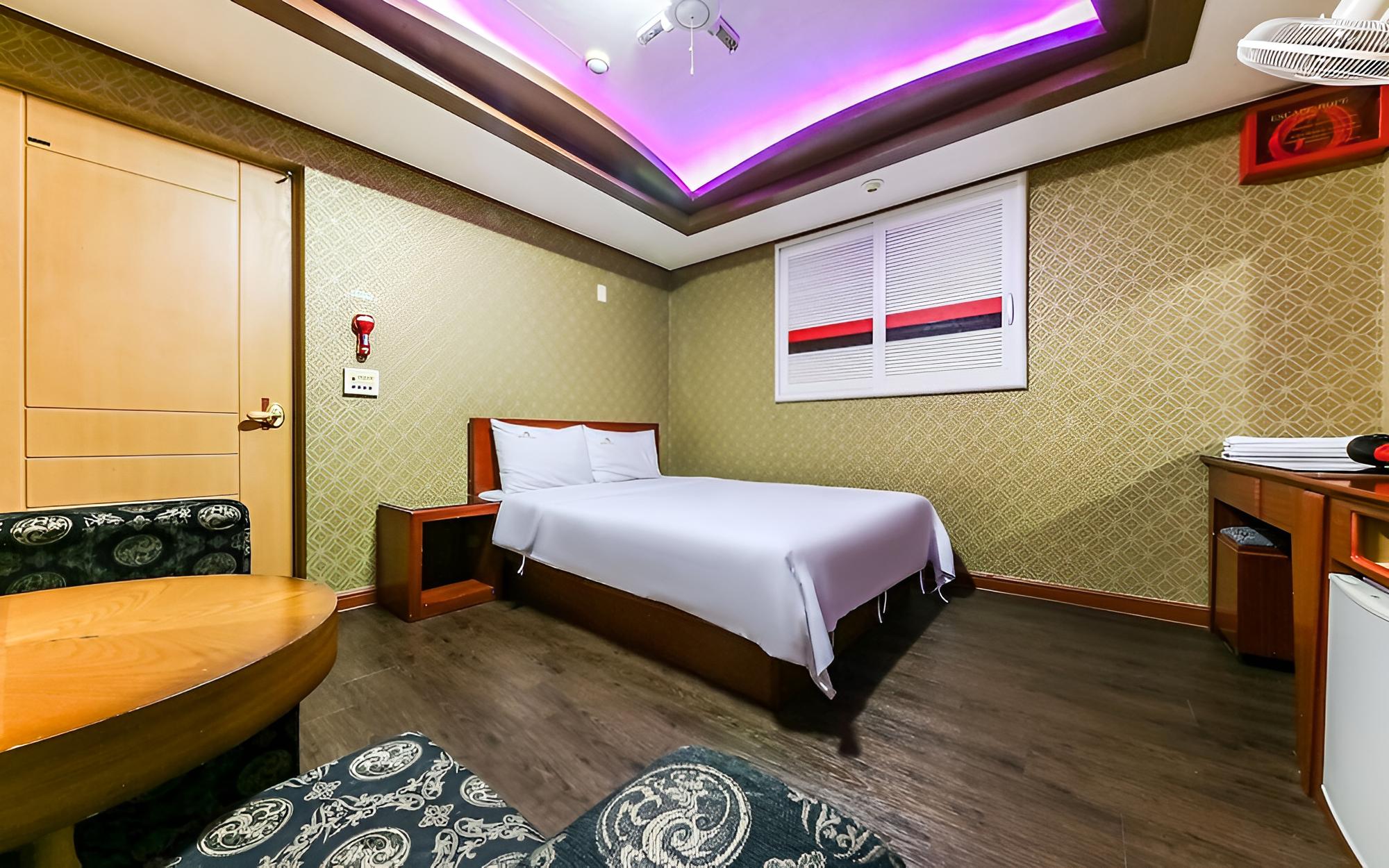 Room (Standard Room) photo 1
