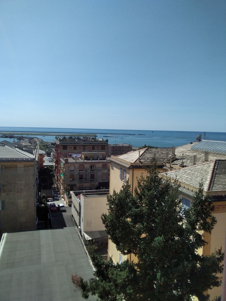 Geräumiges Apartment mit Meerblick-Terrasse in Genua Pegli, Foto 11