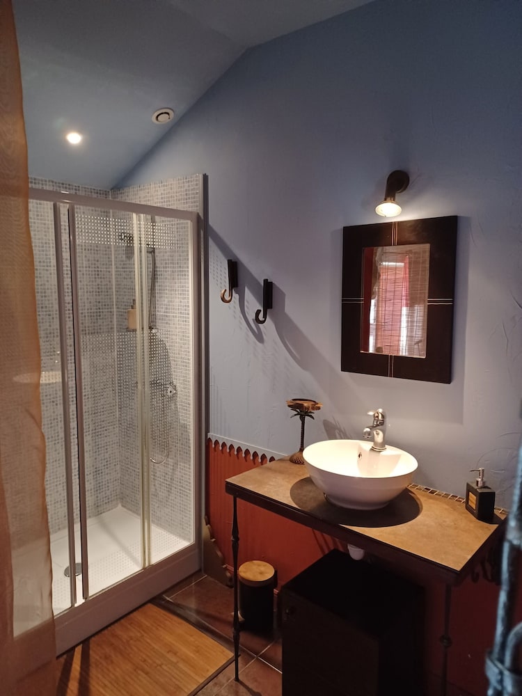 Chambre Double Classique, salle de bains attenante (Mille et une Nuits) photo 2