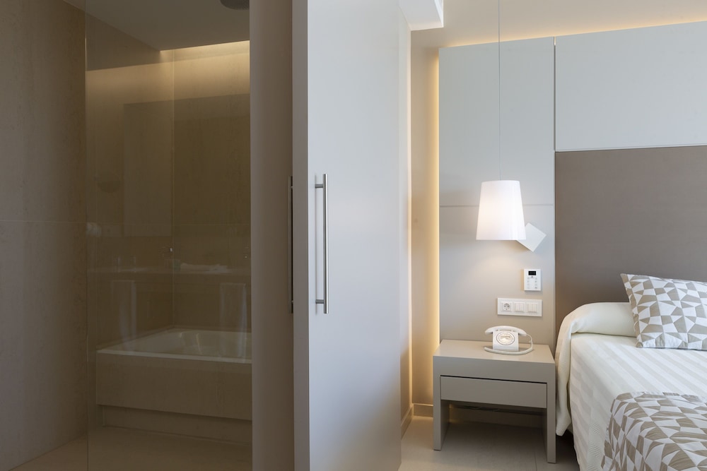 Junior Room, Terrace, Sea View (2 adults)