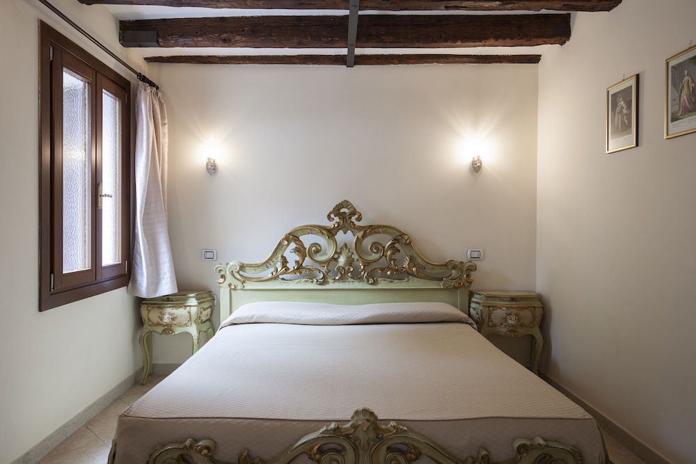 Traditional Double Room photo 2