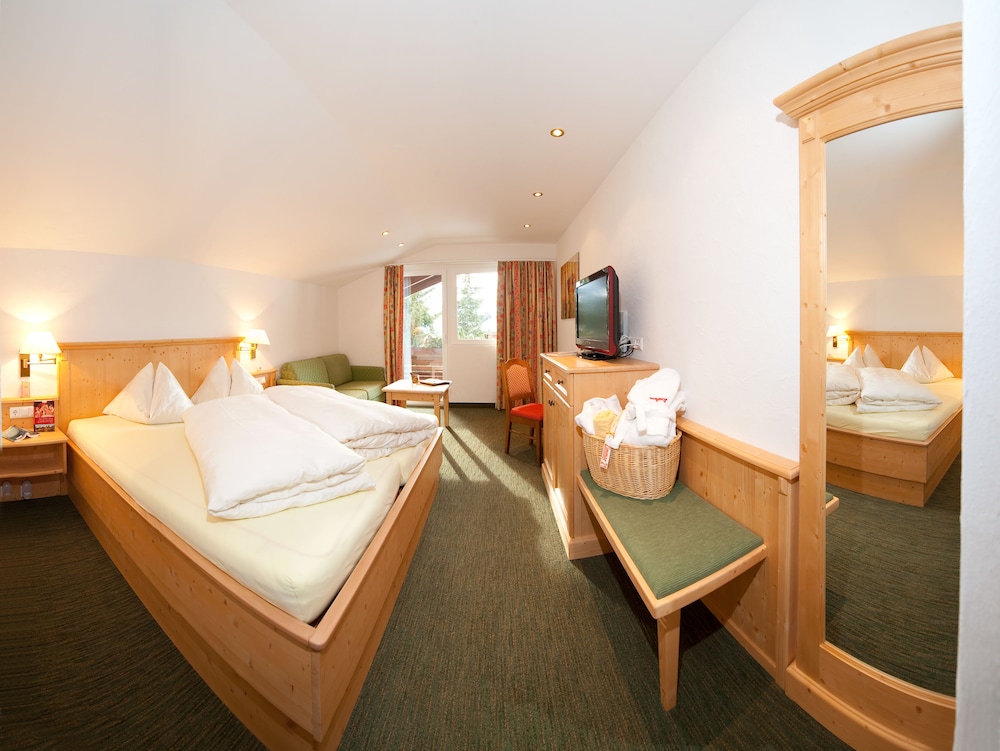 Comfort Double Room, 1 Bedroom, Non Smoking, Mountain View photo 1