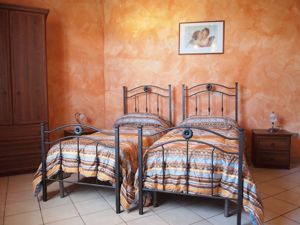 Traditional Villa, 4 Bedrooms photo 1
