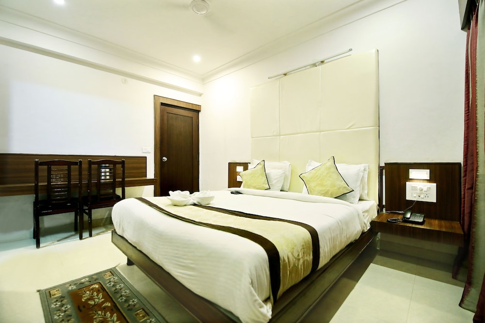 Deluxe Room - Photo 4