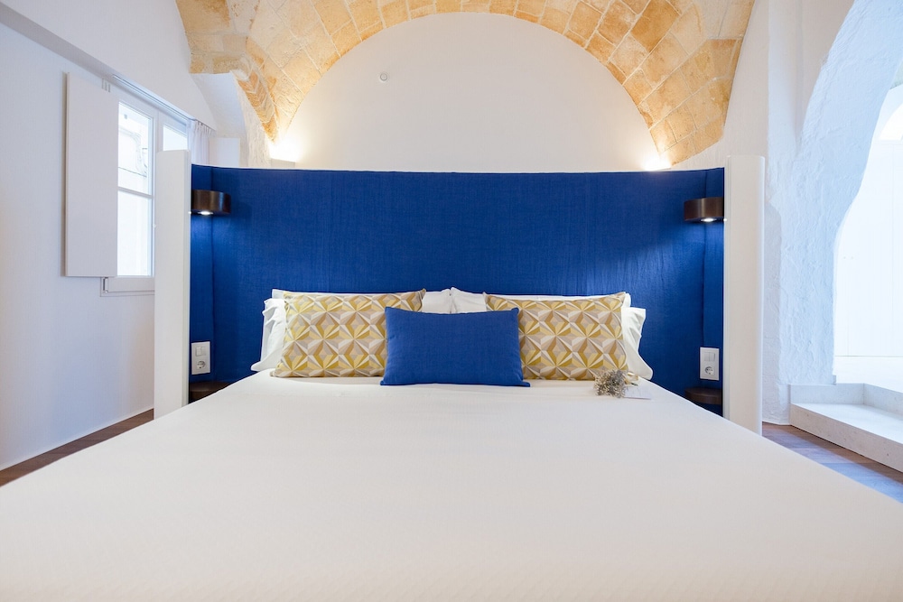 Deluxe Suite, Terrace - Photo 15