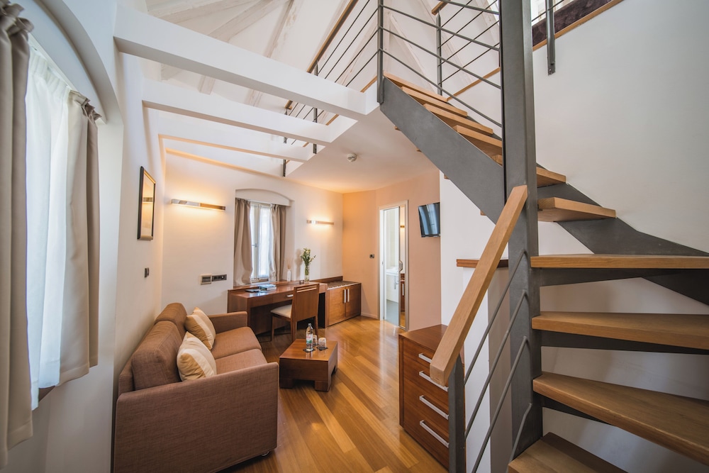 Superior Double Room (in Villa Dobric) photo 3