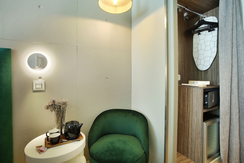 Le Basile Hôtel - Photo 27