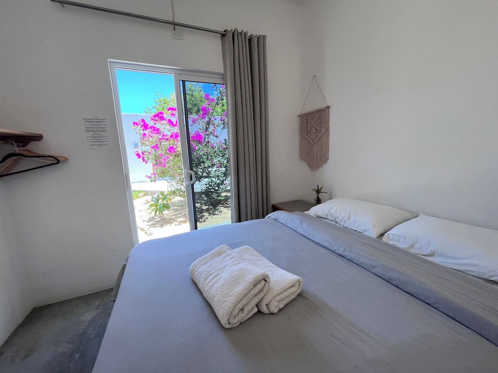 Standard Double Room, 1 Queen Bed photo 3