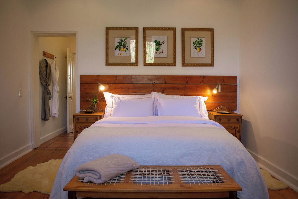 Classic Room, 1 Queen Bed - Photo 1